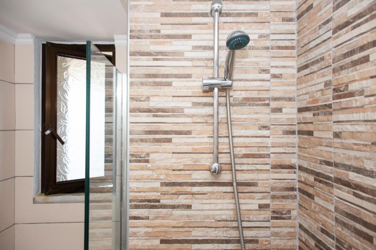 Argo Rooms-Papadakis Kíssamos Esterno foto