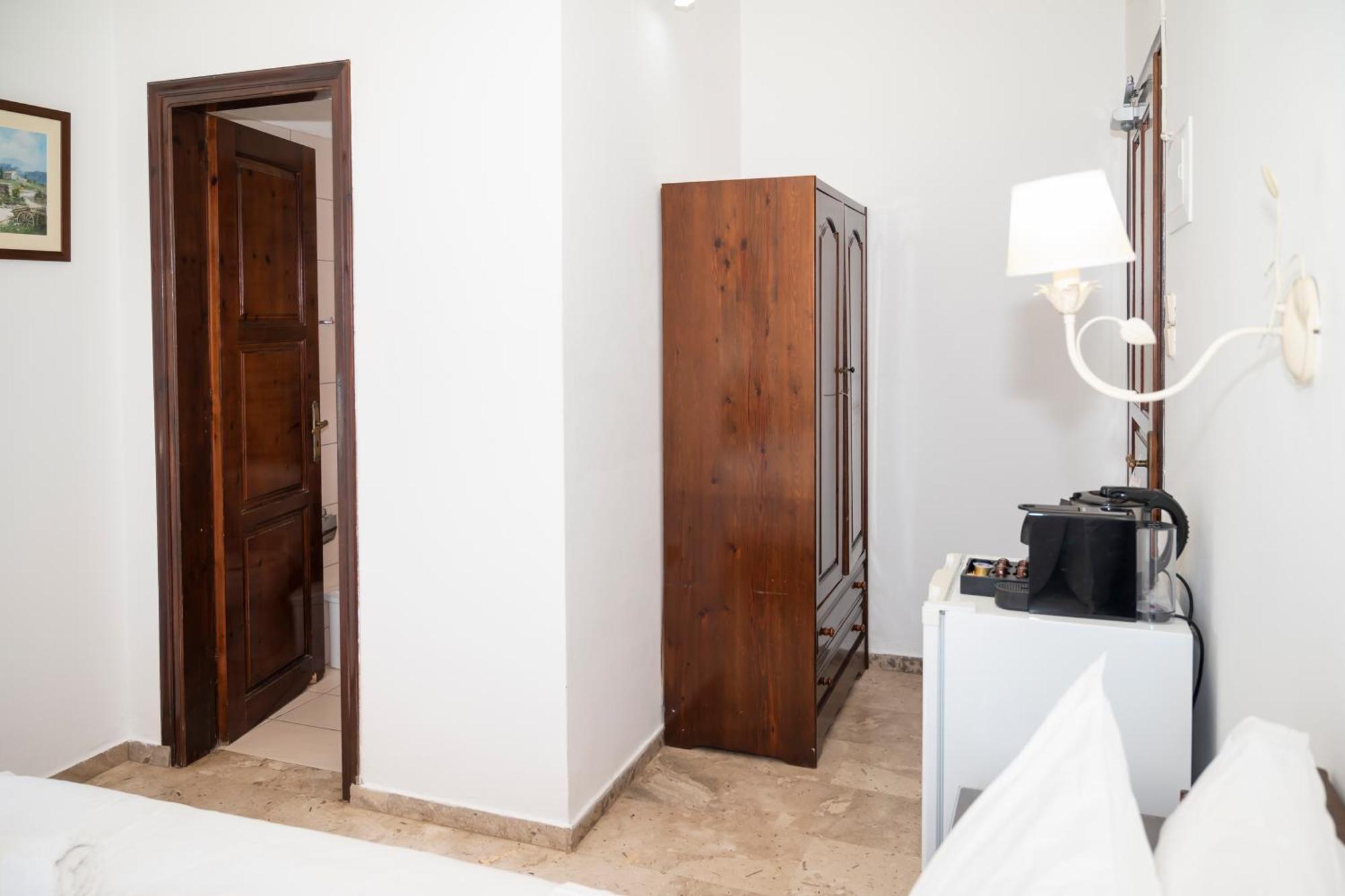Argo Rooms-Papadakis Kíssamos Esterno foto