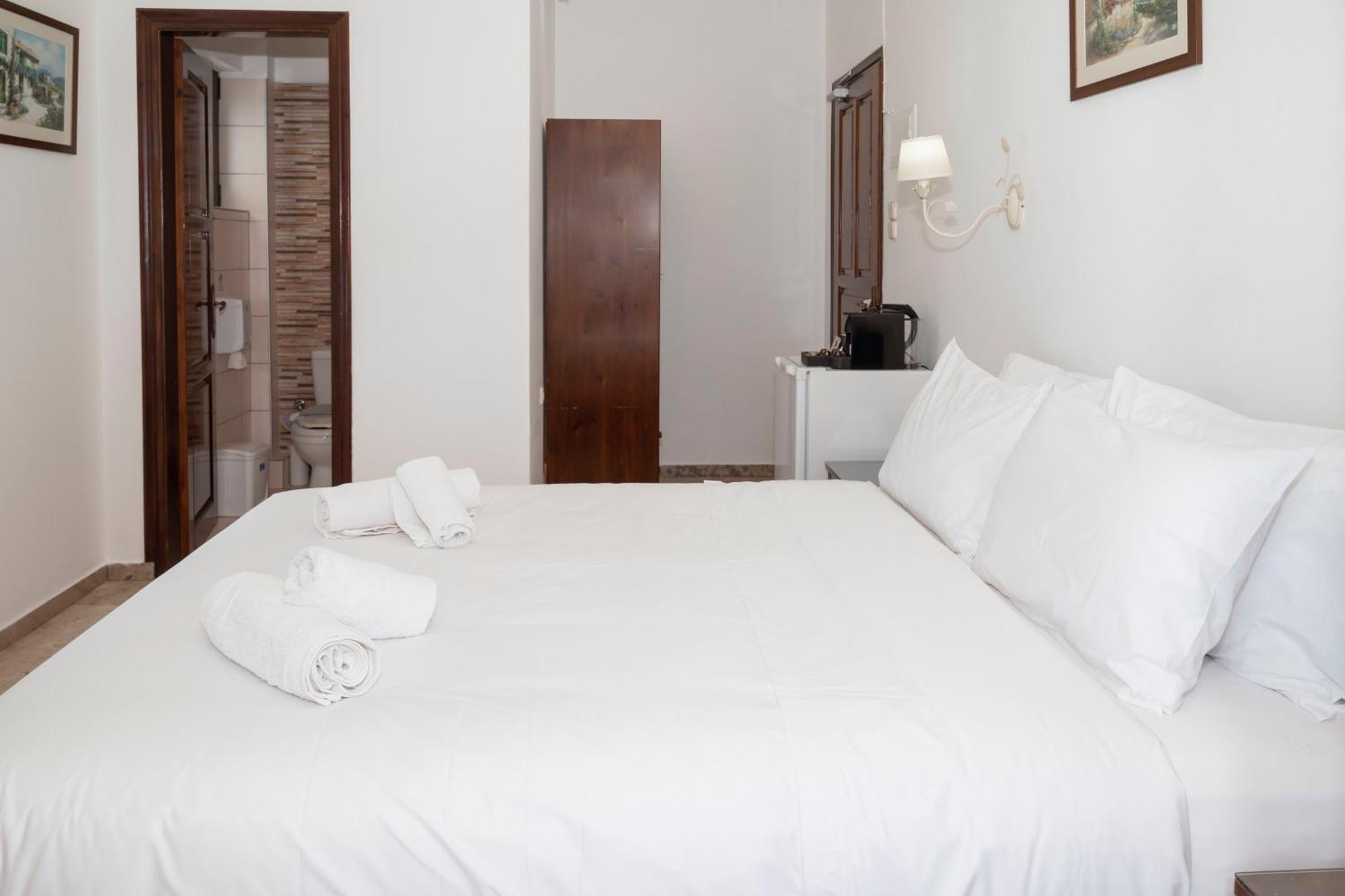 Argo Rooms-Papadakis Kíssamos Esterno foto